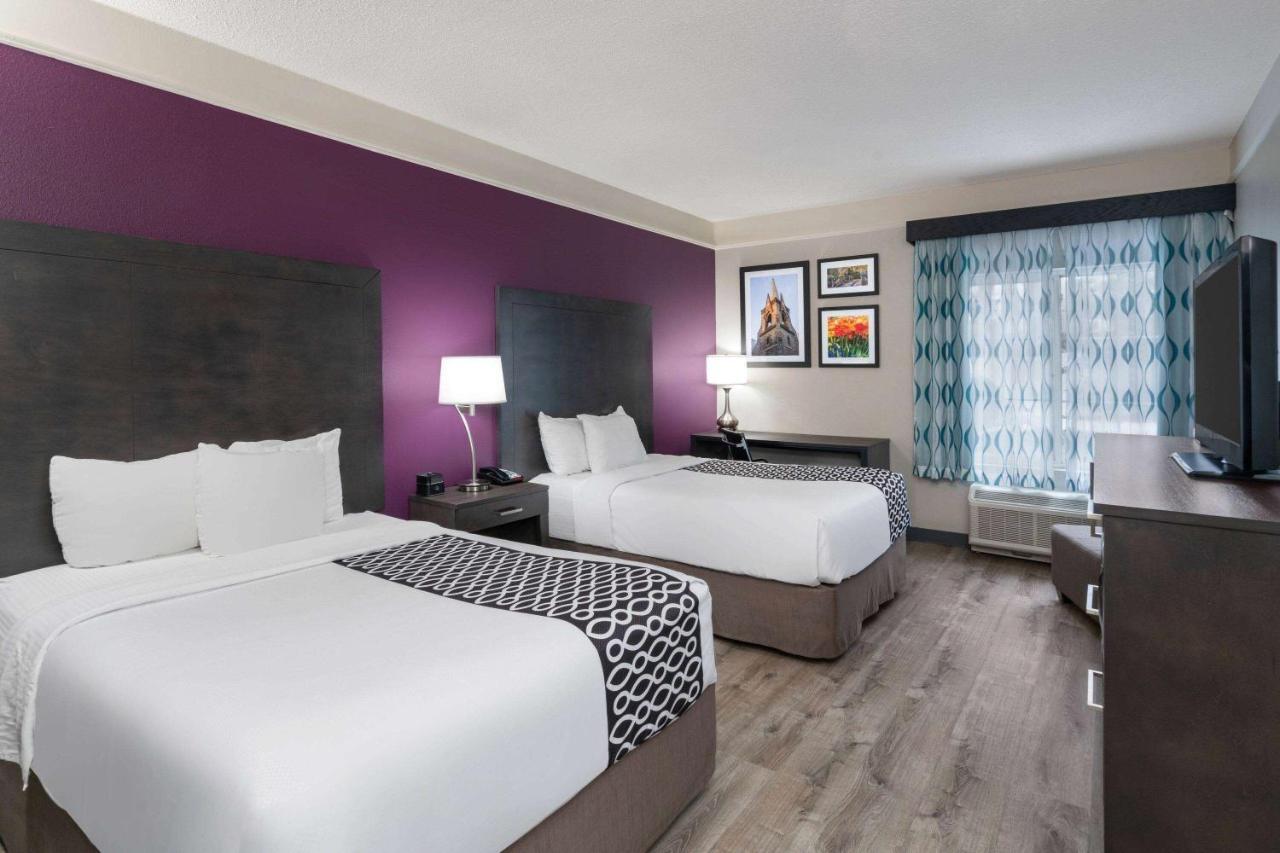 Отель La Quinta By Wyndham Latham Albany Airport Экстерьер фото