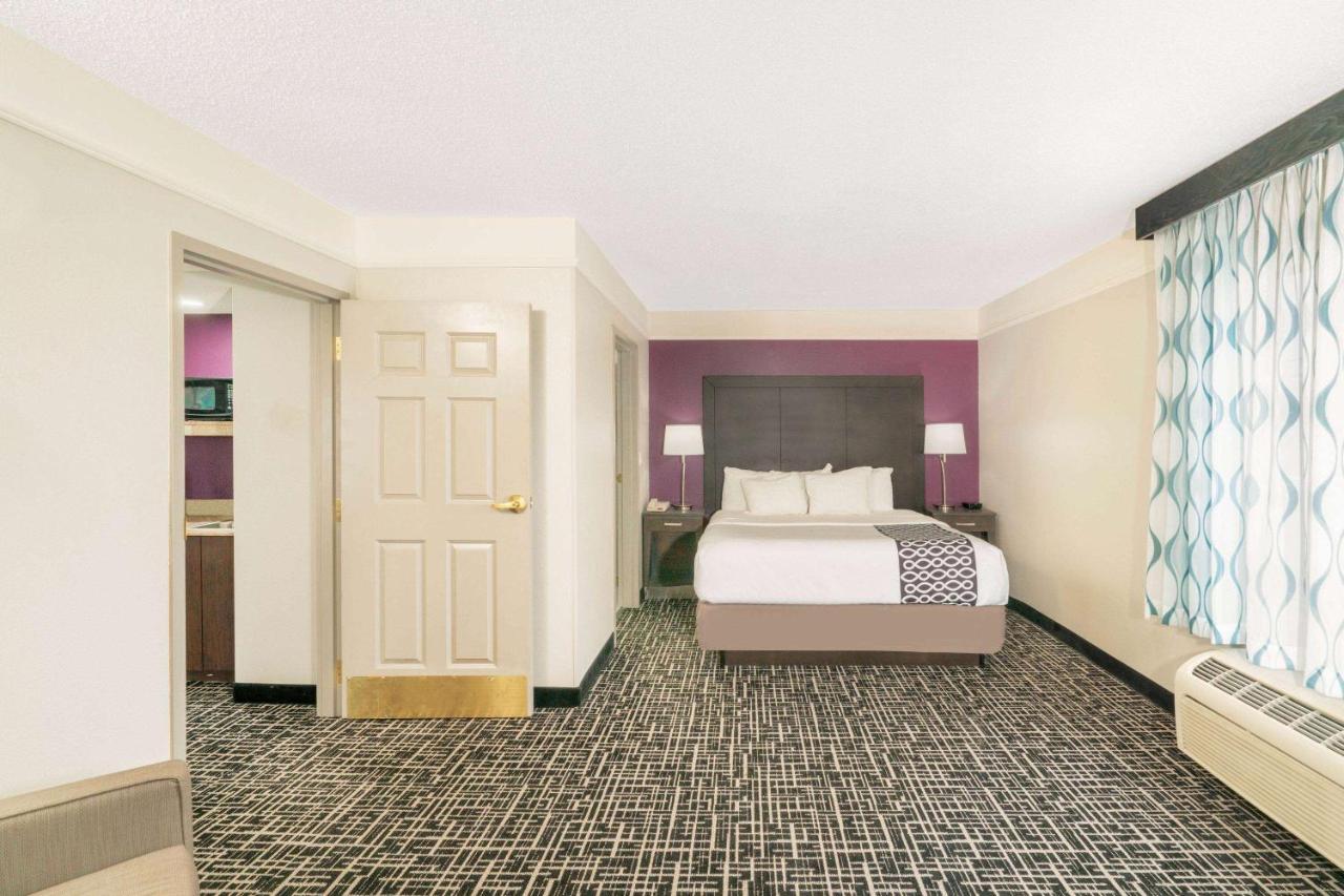 Отель La Quinta By Wyndham Latham Albany Airport Экстерьер фото
