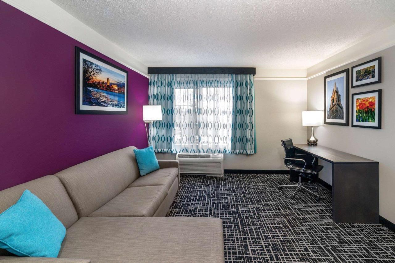 Отель La Quinta By Wyndham Latham Albany Airport Экстерьер фото